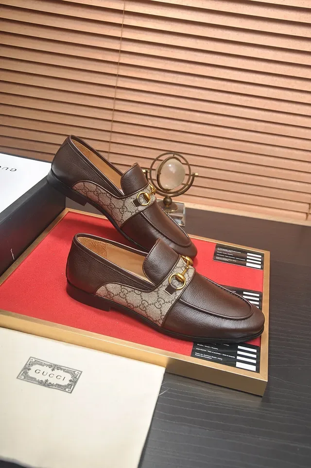 Gucci Horsebit 1955 भूरा और बेज GG Web लूफर्स 6