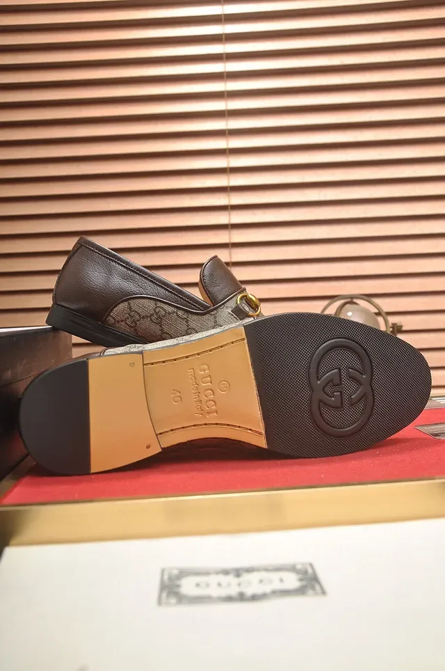 Gucci Horsebit 1955 भूरा और बेज GG Web लूफर्स 7