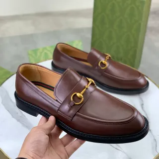 Gucci Horsebit 1955 भूरा गोल्ड पॉलिश्ड लेदर बकल लोफर