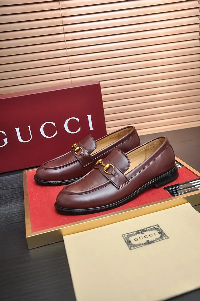 Gucci Horsebit 1955 Burgundy Gold Leather Buckle Loafer 4