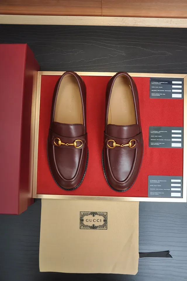 Gucci Horsebit 1955 Burgundy Gold Leather Buckle Loafer 5