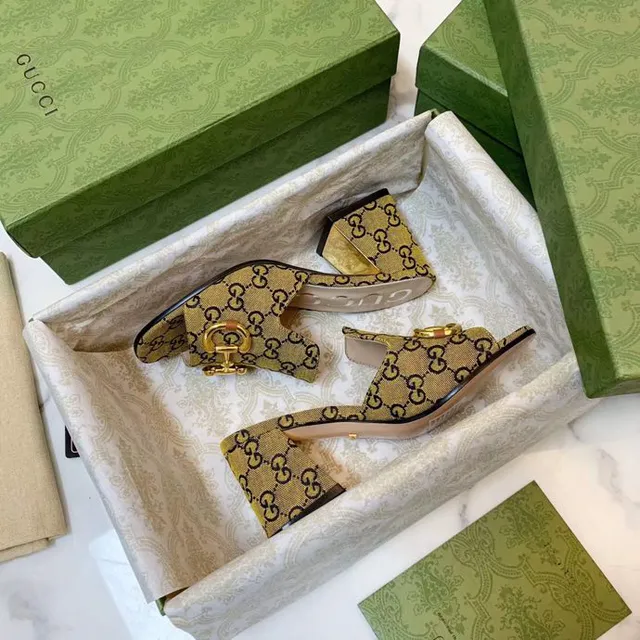Gucci Horsebit 1955 GG Monogram Dourado Horsebit Mule Loafers 9