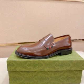 Gucci Horsebit 1955 Loafer 棕色皮革织带装饰乐福鞋