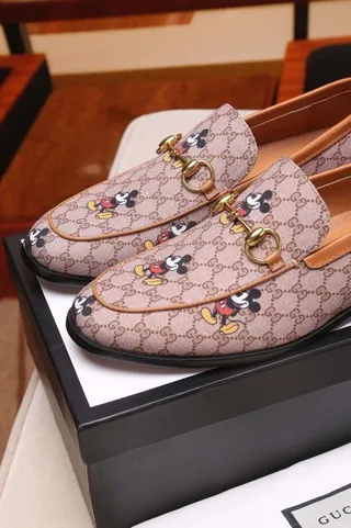 Gucci Horsebit 1955 Mickey Mouse imprimé mocassins 5