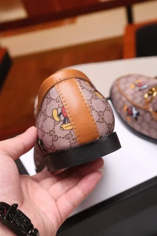 Gucci Horsebit 1955 Mickey Mouse imprimé mocassins 6
