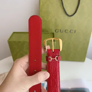 Gucci Horsebit 1955 Red Crocodile-Embossed Leather Belt