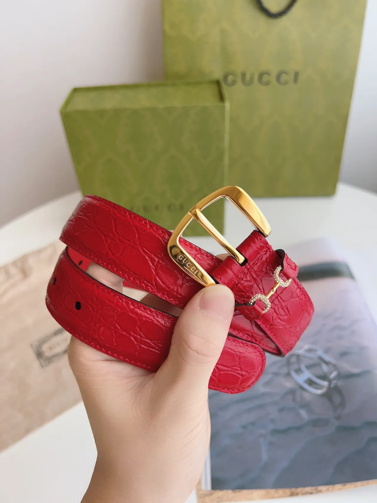 Gucci Horsebit 1955 Ceinture en cuir rouge embossé crocodile 2