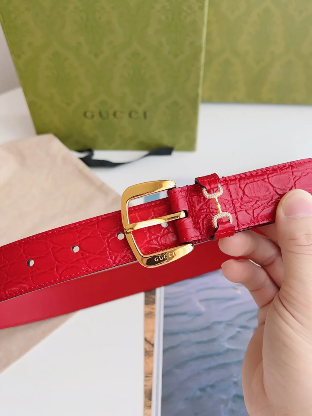 Gucci Horsebit 1955 Ceinture en cuir rouge embossé crocodile 7