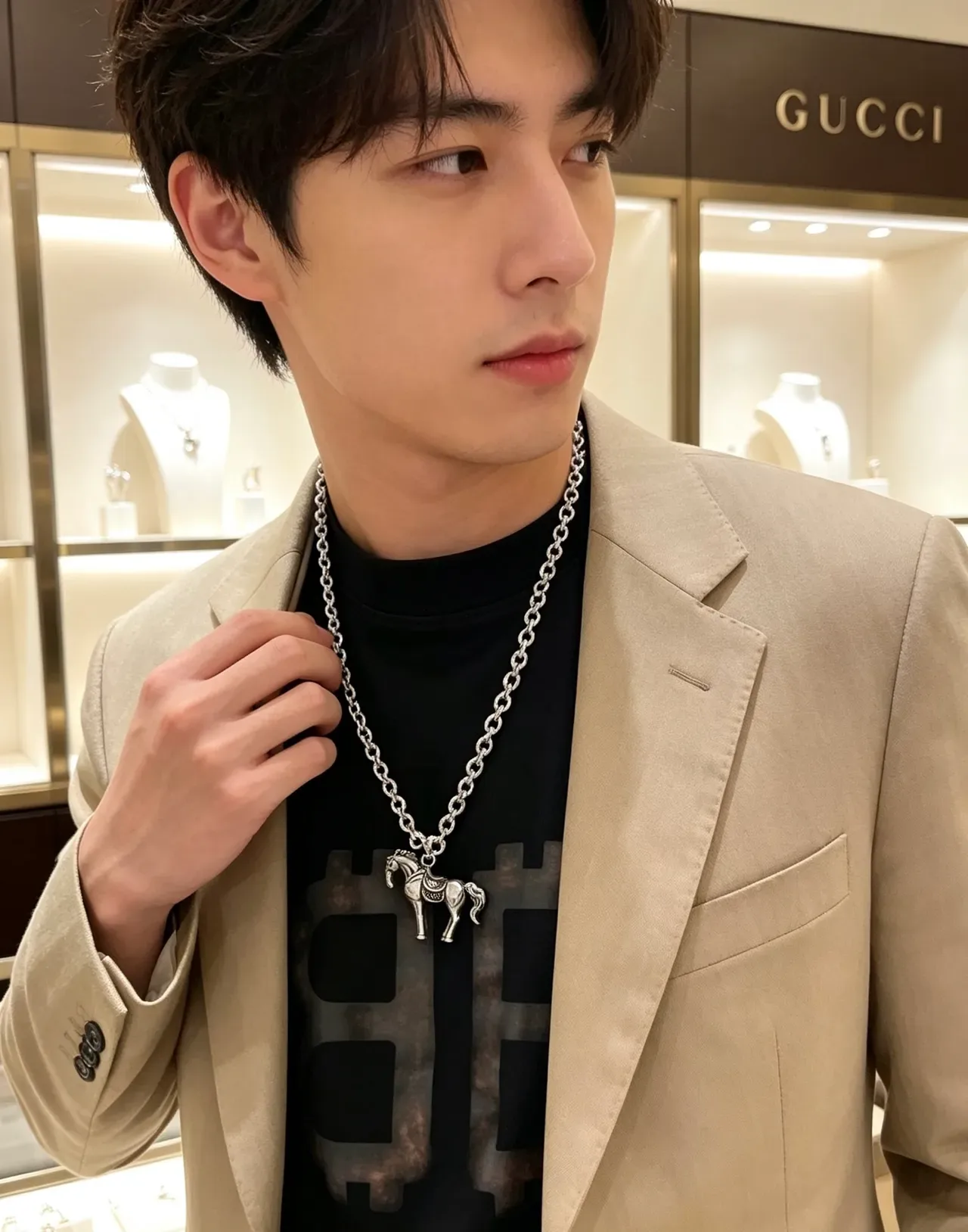 Gucci Horsebit 1955 Silver Beige Twisted-Link Chain Sculpted Horse Pendant Necklace 6