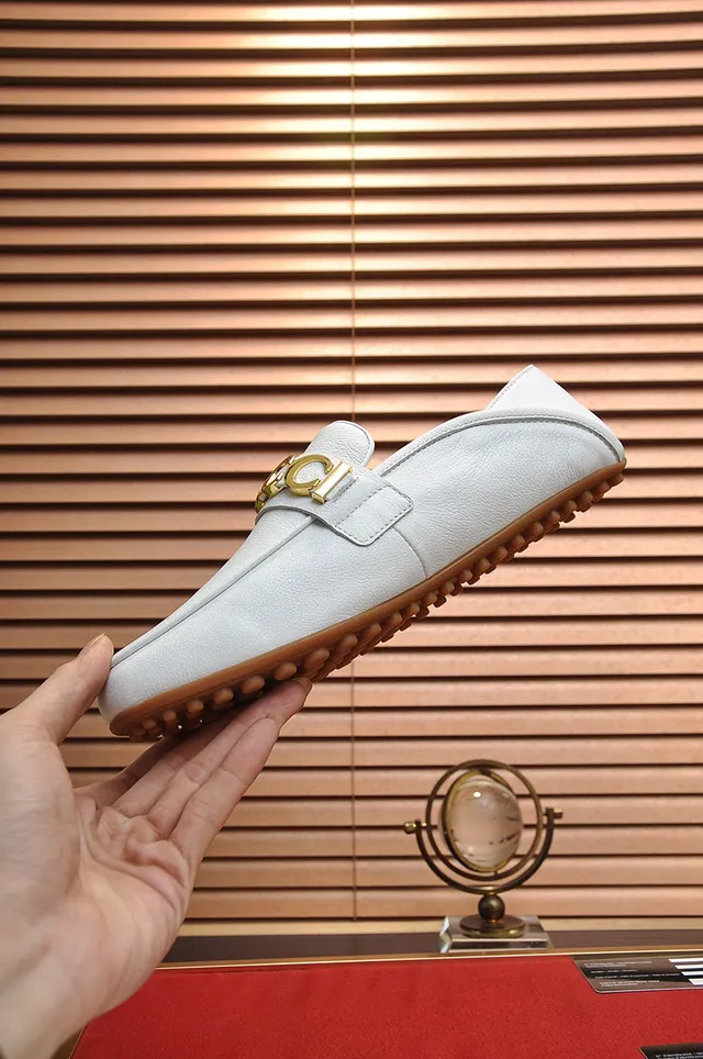 Gucci Horsebit 1955 White Leather Gold-Tone Logo Loafers 6