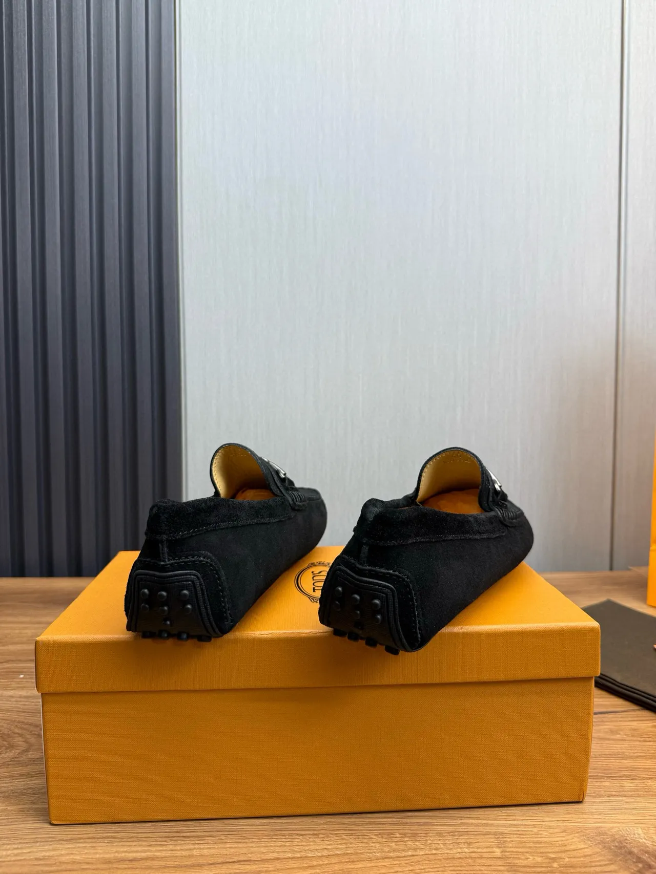 Gucci Horsebit Loafer mocassins en daim noir 5