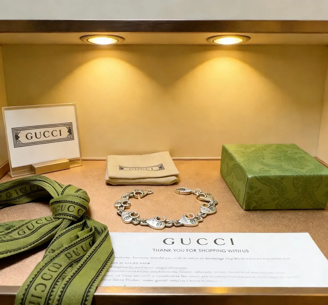 Gucci Interlocking G Heart-Link Silver-Tone Bracelet 4