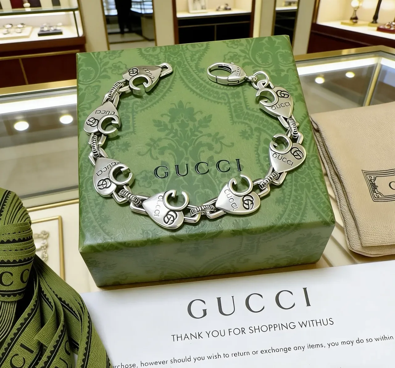 Gucci Interlocking G Heart-Link Silver-Tone Bracelet 7