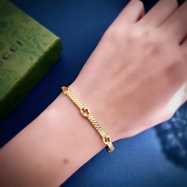 Gucci Interlocking G Twisted Rope Cuff Bracelet 2