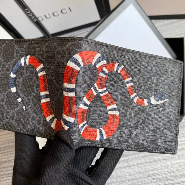 Gucci Kingsnake Print Noir Saffiano Leather Portefeuille Court 14