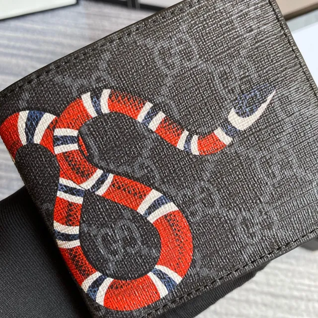 Gucci Kingsnake Print Noir Saffiano Leather Portefeuille Court 15