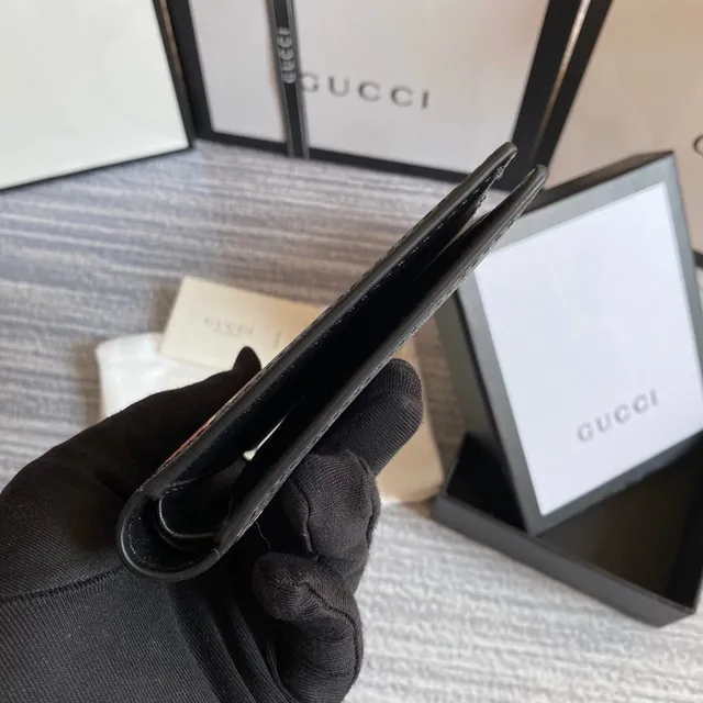 Gucci Kingsnake Print Noir Saffiano Leather Portefeuille Court 17