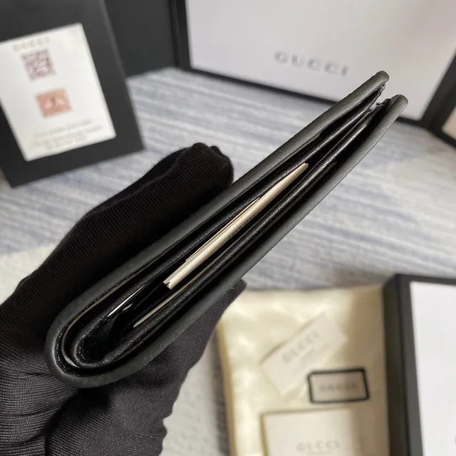Gucci Kingsnake Print Noir Saffiano Leather Portefeuille Court 24