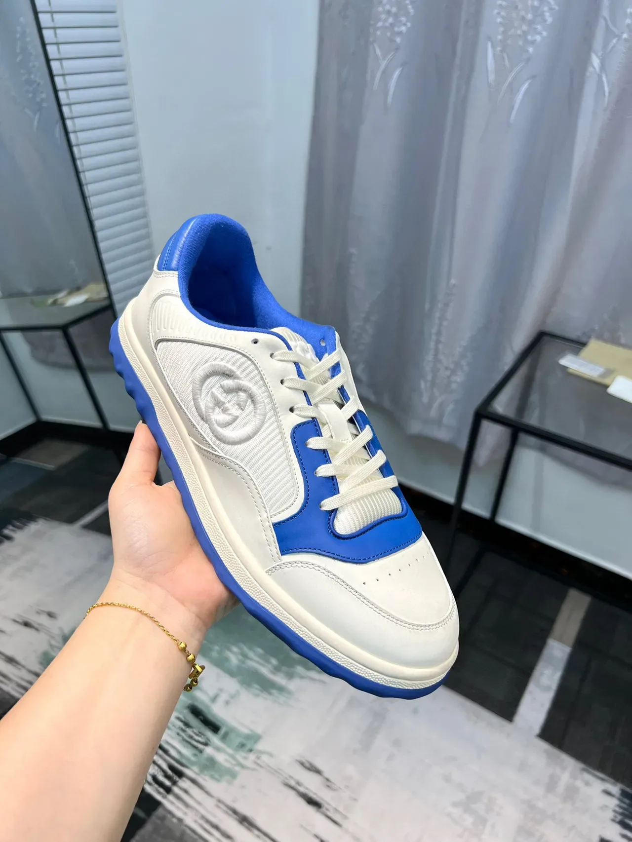 Gucci Lifestyle Sneaker White and Blue Low-Top Sneakers 6