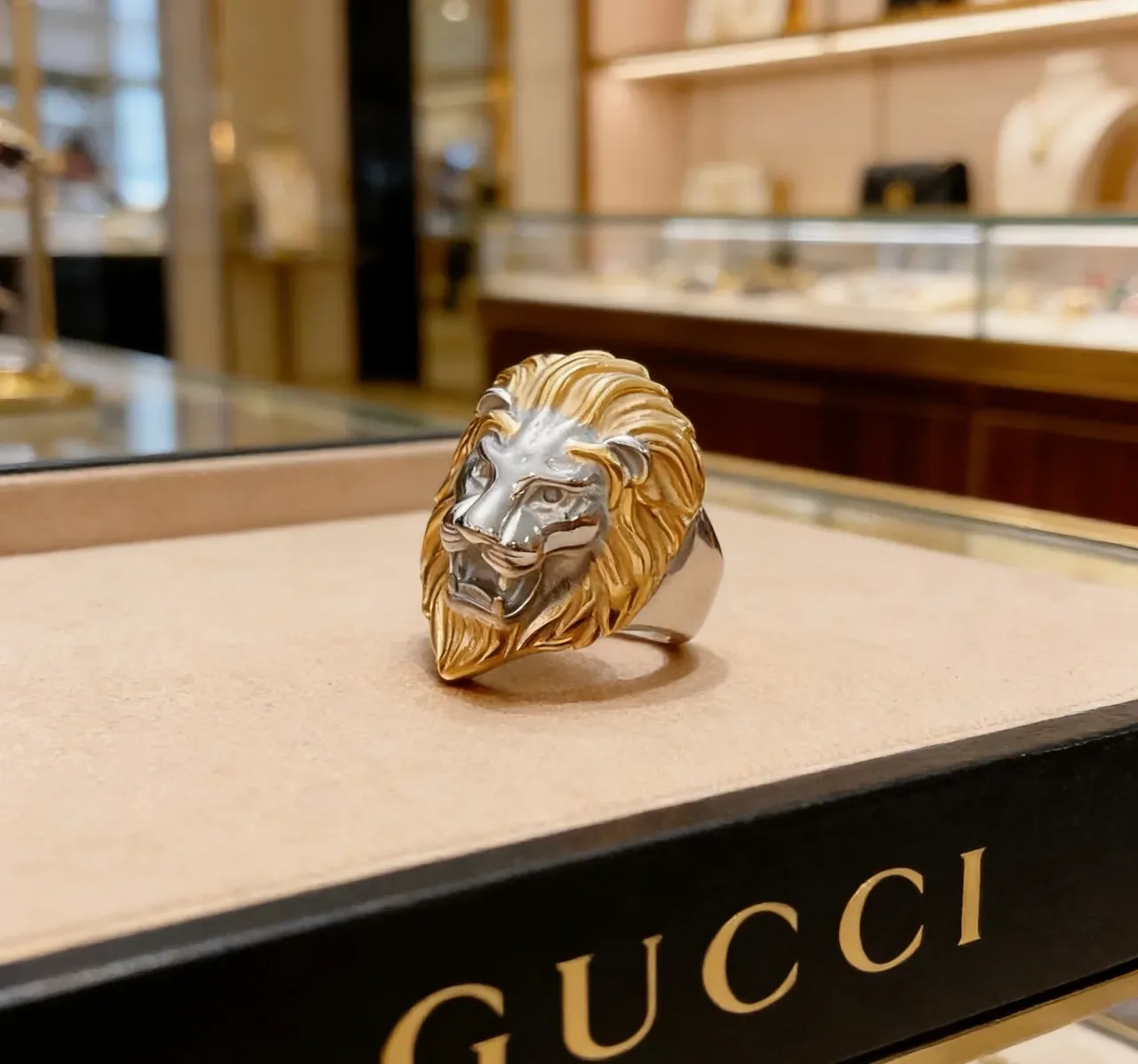 Gucci Lion Head Two-Tone Gold and Silver Ring 9