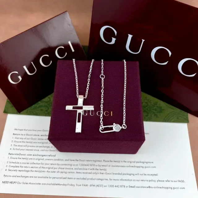 Gucci Minimalist Cross Pendant Necklace 6