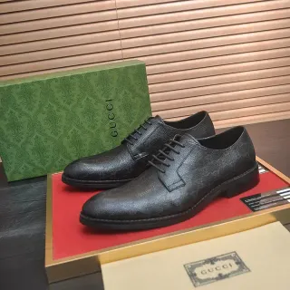 Gucci Monogrammed Leather Cap Toe Oxford Shoes
