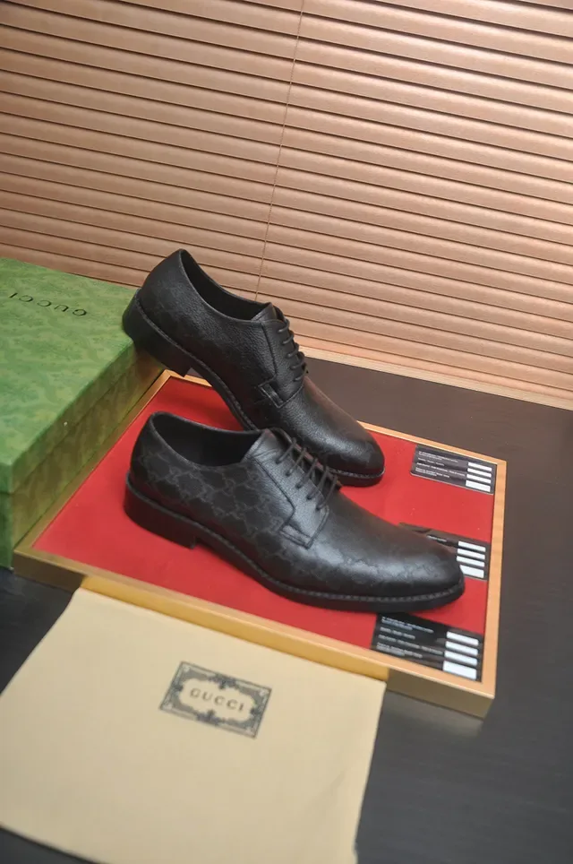 Gucci Monogrammed Leather Cap Toe Oxford Shoes 4