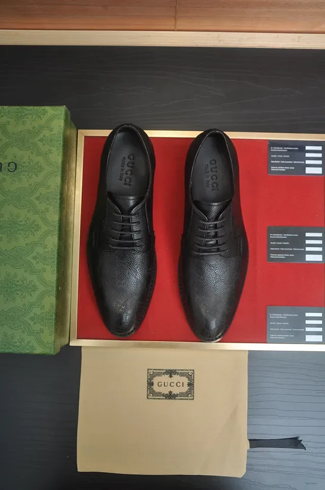 Gucci Monogrammed Leather Cap Toe Oxford Shoes 5
