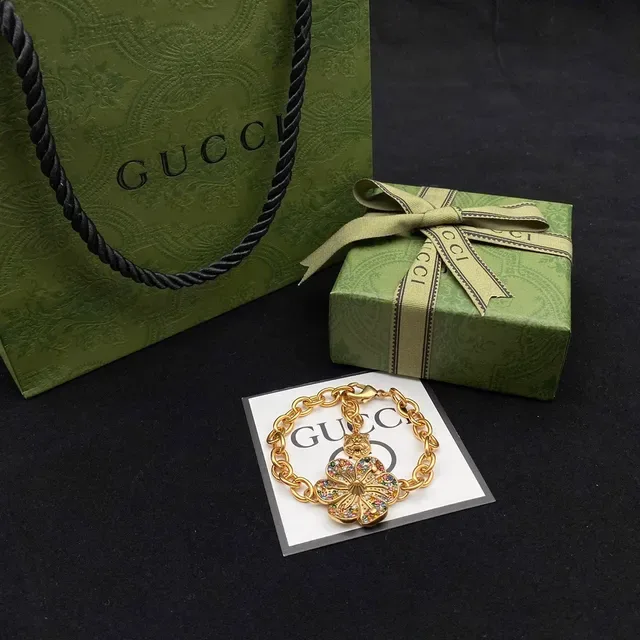 Gucci Pulseira Corrente Flor Cristal Multicor Dourado 4