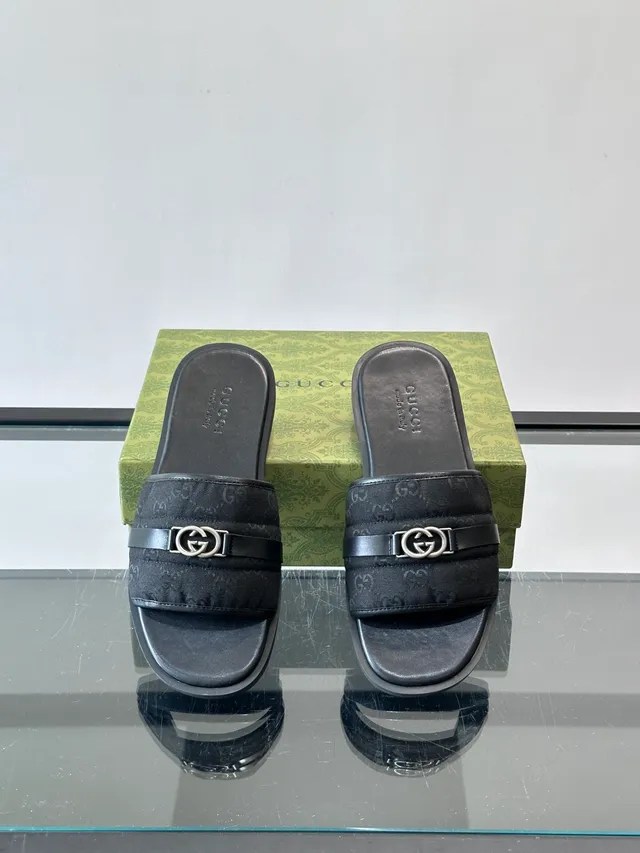 Gucci Ophidia GG Monogram Slide Slippers 10