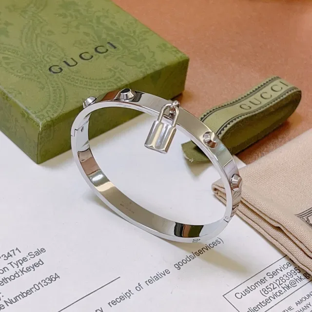 Gucci Padlock Silver Beige Rigid Hinged Bangle Charm Bracelet 4