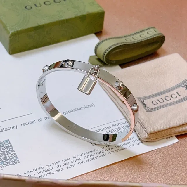 Gucci Padlock Silver Beige Rigid Hinged Bangle Charm Bracelet 6