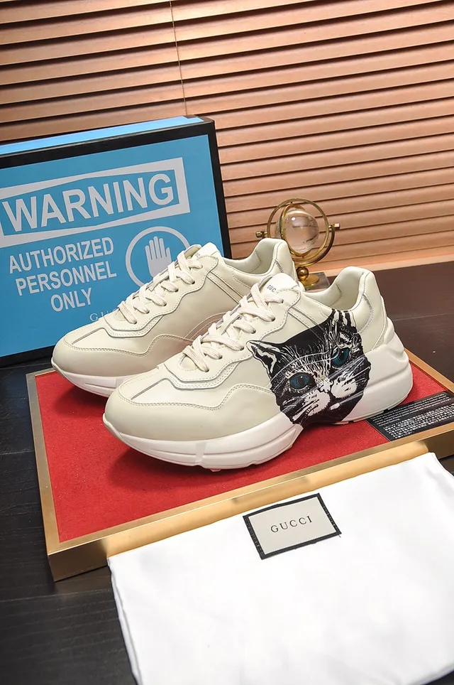 Gucci Rhyton Cat Print Off-White Lifestyle Sneakers 4