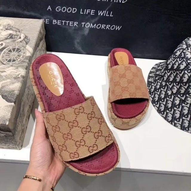 Gucci Screener Beige and Burgundy GG Monogram Platform Slippers 9