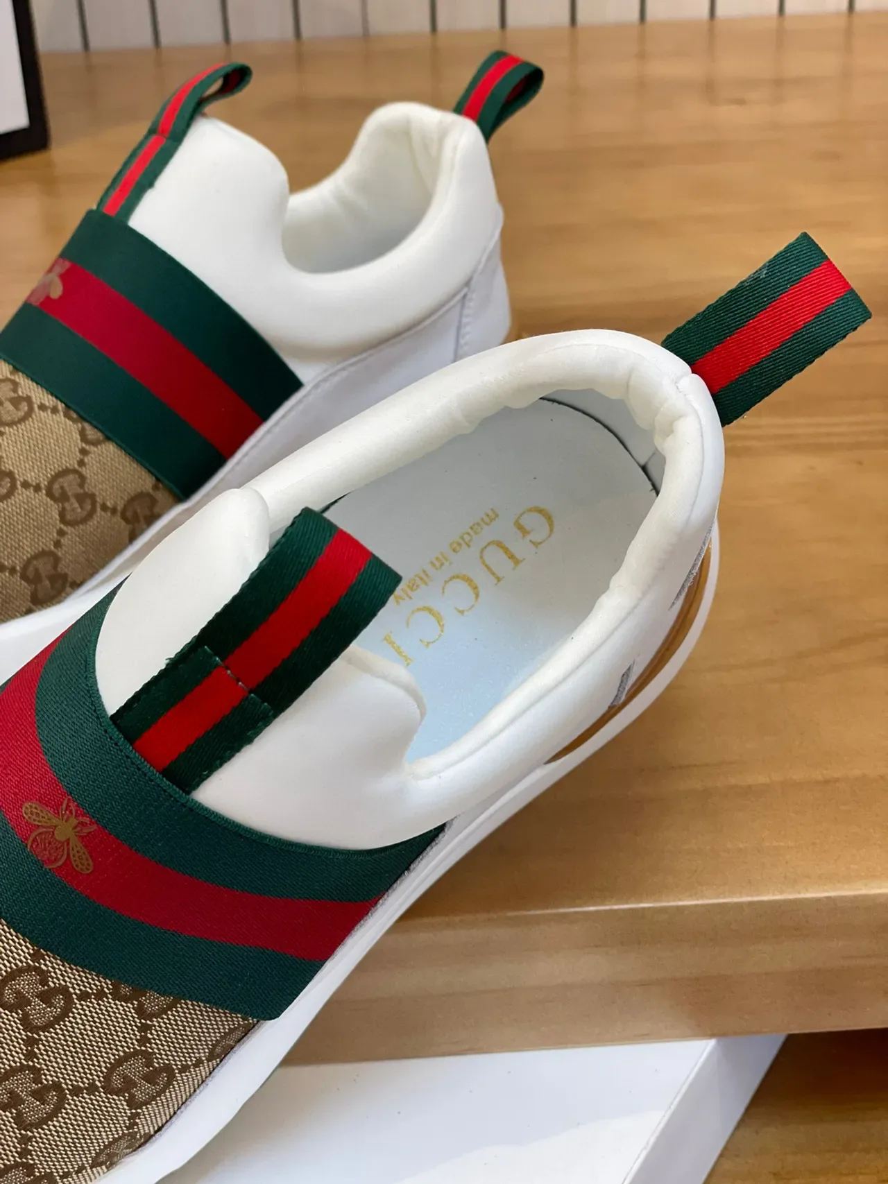 Gucci Screener Beige et Blanc GG Monogram Web Strap sneakers lifestyle 7