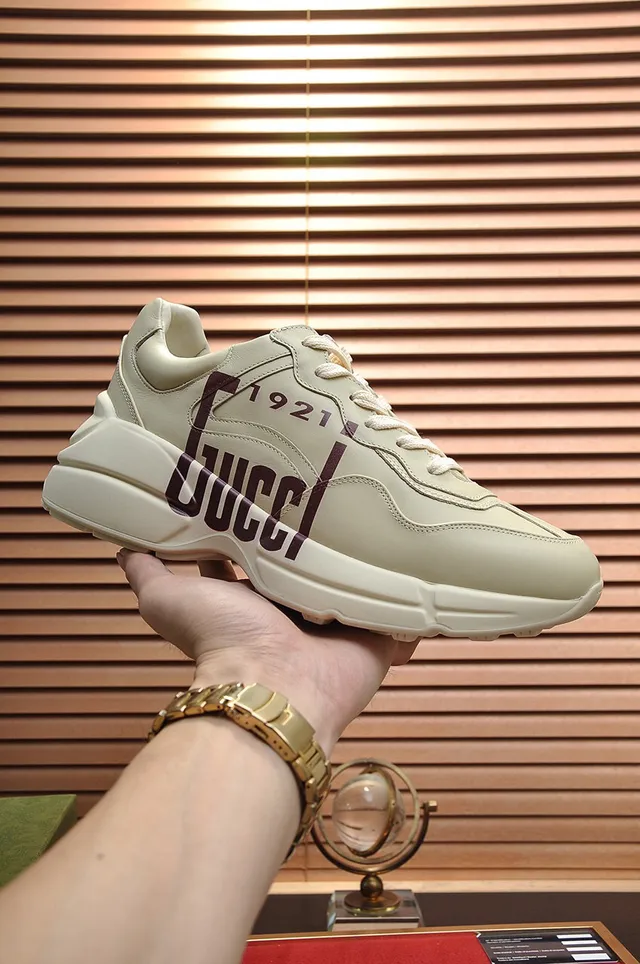 Gucci Screener Beige Red Sole Oversized Logo Print Chunky Sneakers 9