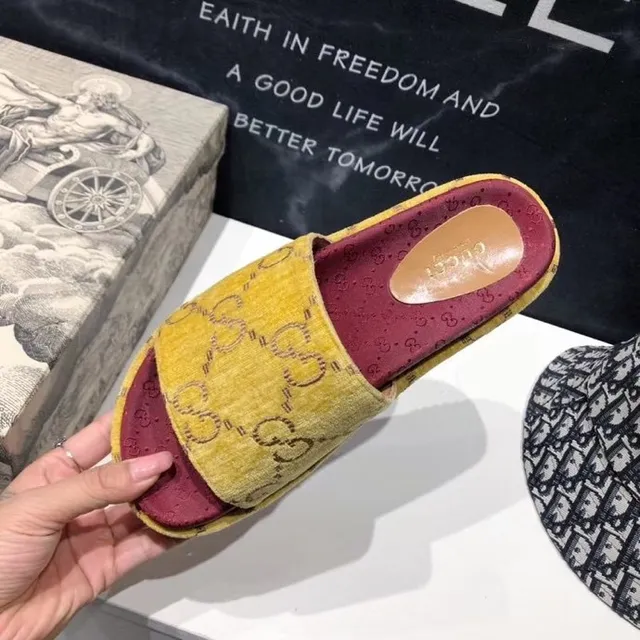 Gucci Screener Jaune moutarde et Bourgogne GG Monogram Sandales à plateforme 5