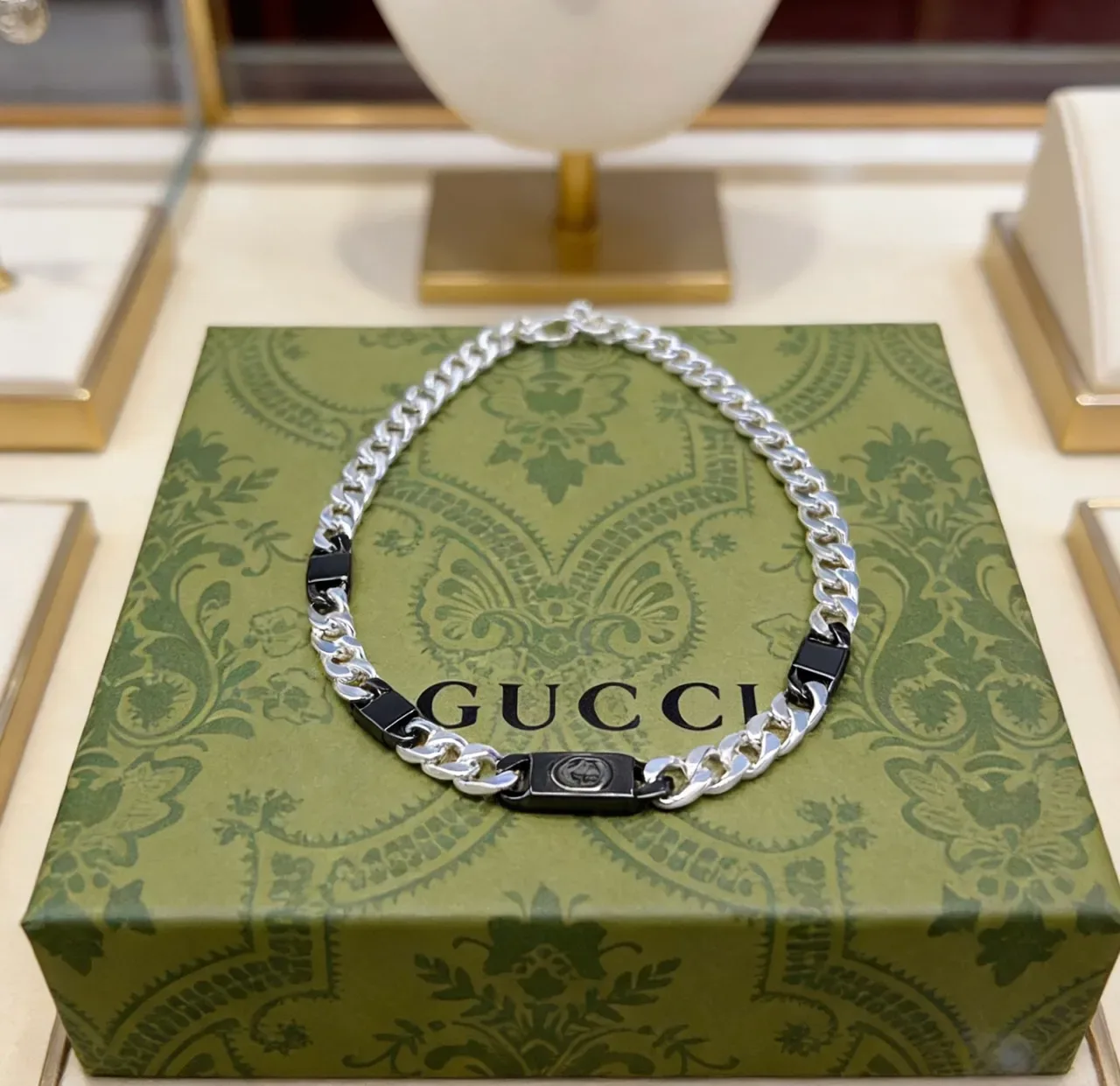 Gucci Silver Black Curb-Link Chain Enamel Accents Necklace 4