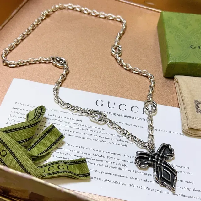 Gucci Silver Black Interlocking G-Link Chain Cross-Shaped Pendant Necklace 9