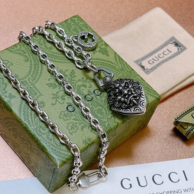 Gucci Silver Chain Ornate Heart Locket Necklace 3