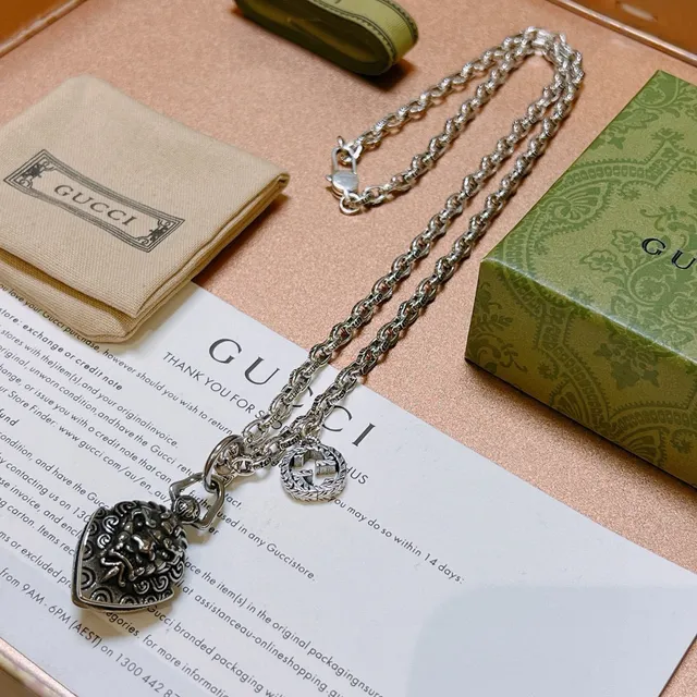 Gucci Silver Chain Ornate Heart Locket Necklace 7