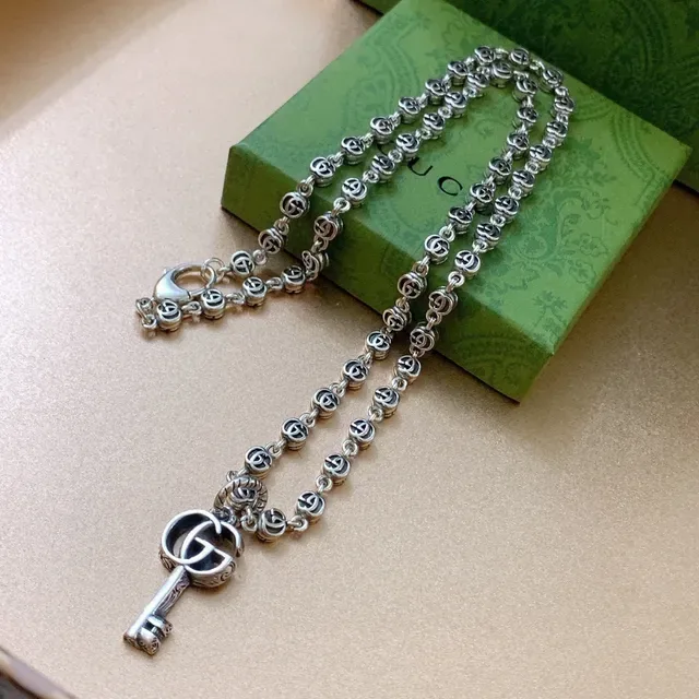 Gucci Silver Interlocking GG-Link Chain Key-Shaped Pendant Necklace 9