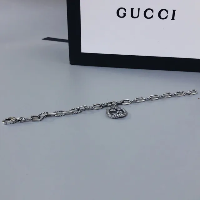 Gucci Silver Twisted Rope Chain Interlocking Double G Pendant Bracelet 3