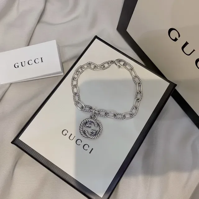 Gucci Silver Twisted Rope Chain Interlocking G Pendant Necklace 9