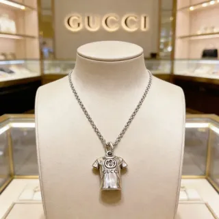 Gucci تي شيرت قلادة فضية