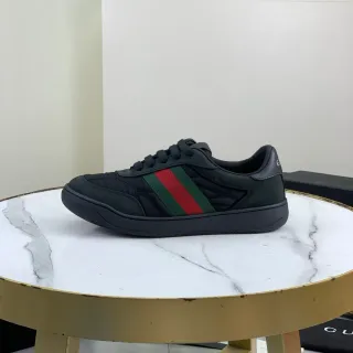Gucci Tennis 1977 أسود أخضر أحمر Web Lifestyle Sneakers