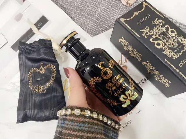 Gucci The Voice of Snake Black Gold Ornate Baroque Detailing Glass Bottle Perfume 9