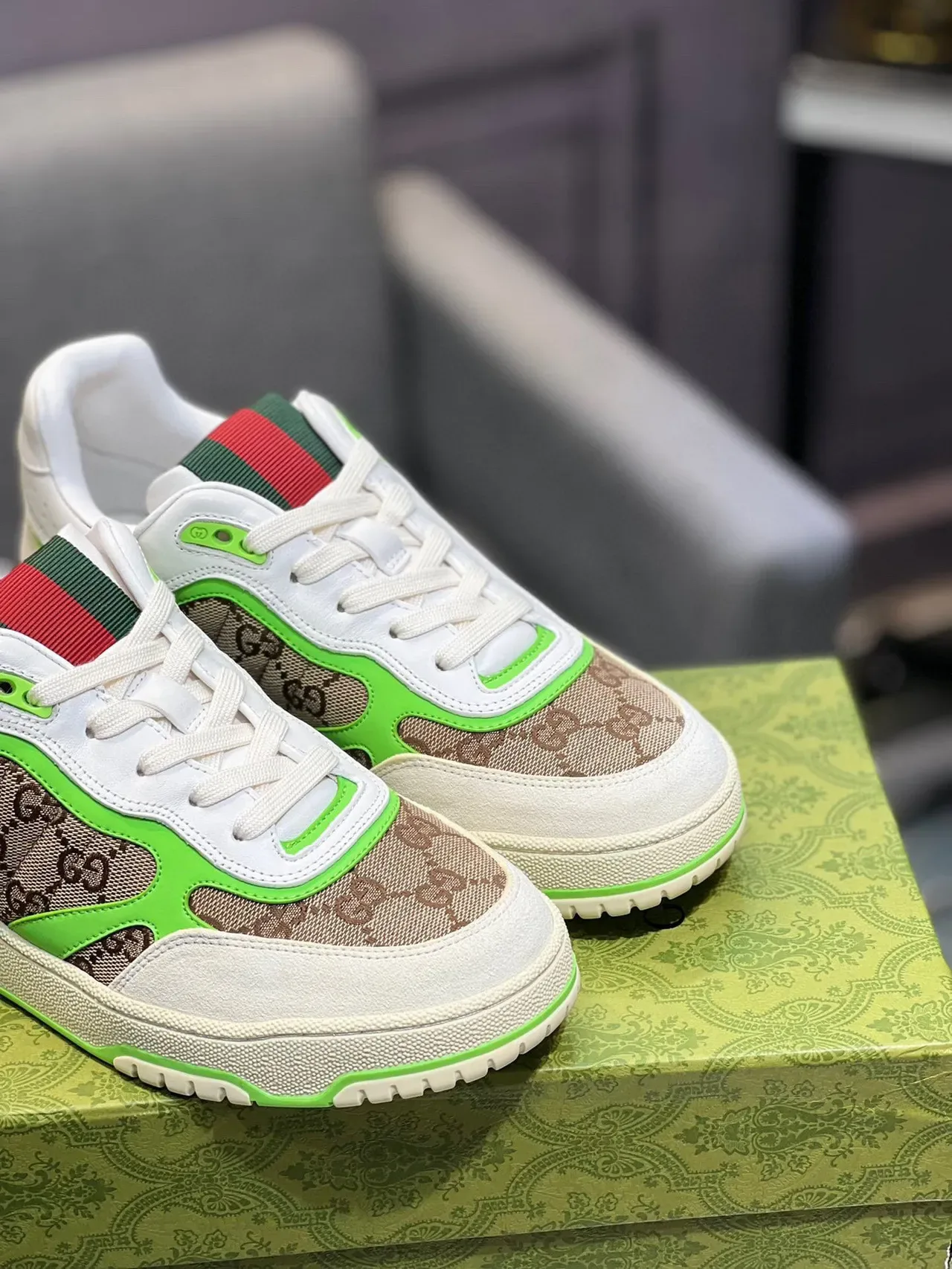 Gucci White Green GG Monogram Canvas Neon Piping Lifestyle Sneakers 3