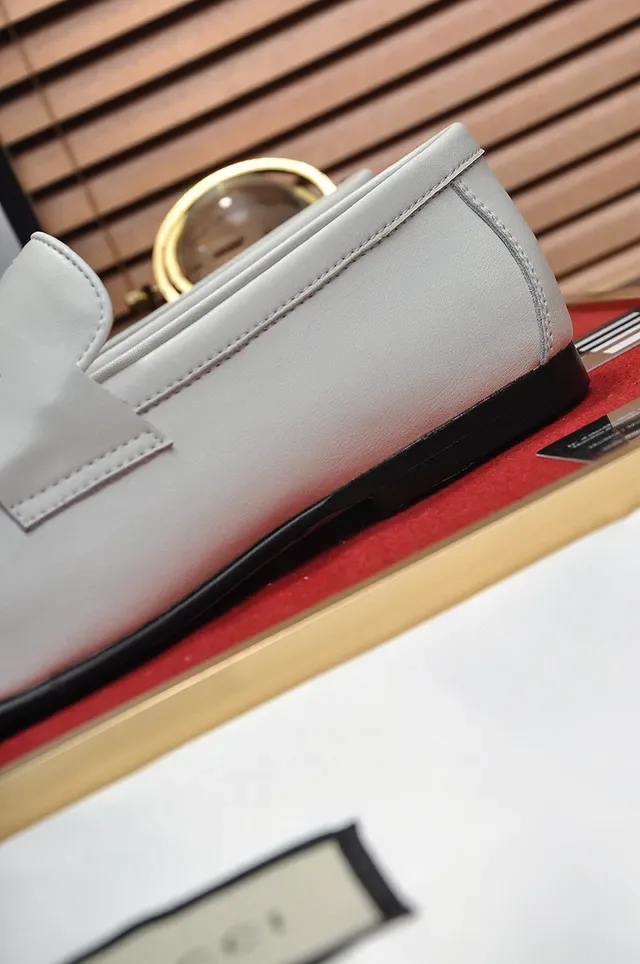 Gucci White Leather Penny Strap Loafers 2