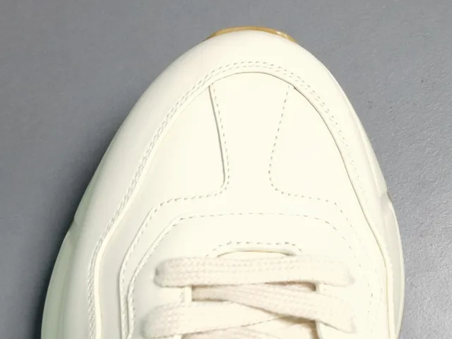 Gucci White Yellow Sole Star Appliqués Chunky Sneakers 6
